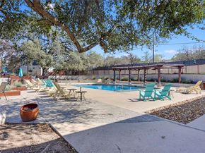 2009 Sager DR 270C, Austin TX 78741