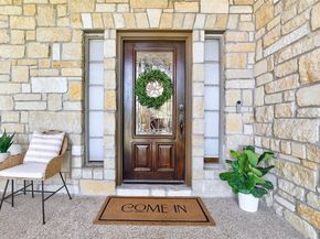 111 Roberts CIR, Georgetown TX 78633