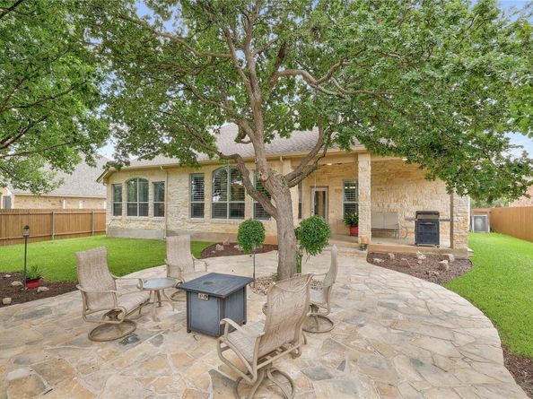 3333 Goldenoak CIR, Round Rock TX 78681
