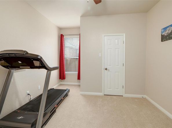 3333 Goldenoak CIR, Round Rock TX 78681