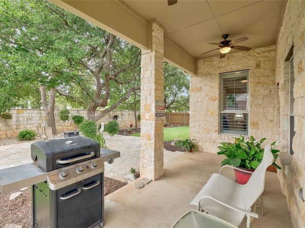 3333 Goldenoak CIR, Round Rock TX 78681