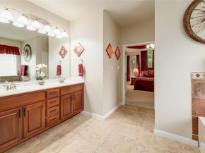 3333 Goldenoak CIR, Round Rock TX 78681