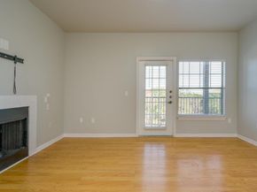 2320 Gracy Farms LN 932, Austin TX 78758
