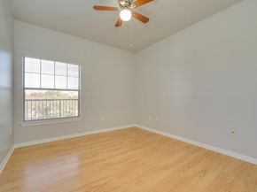 2320 Gracy Farms LN 932, Austin TX 78758
