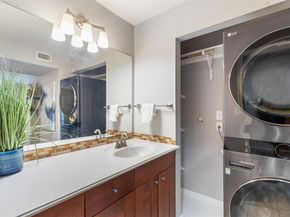 7685 Northcross DR 200, Austin TX 78757
