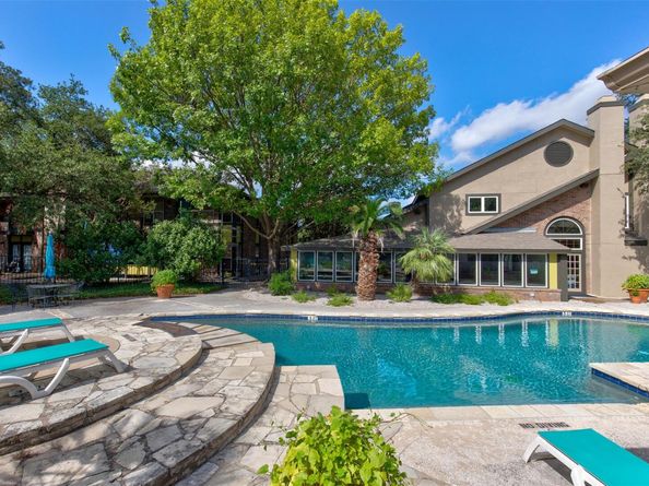 7685 Northcross DR 200, Austin TX 78757