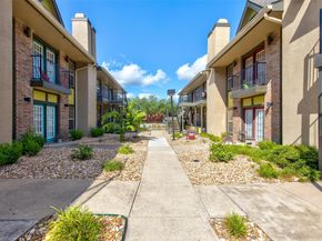 7685 Northcross DR 200, Austin TX 78757