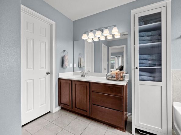 7613 Buck Meadow DR, Georgetown TX 78628