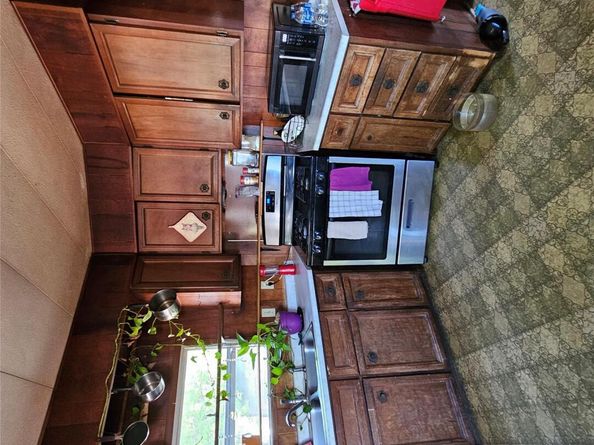 106 Walnut DR, Austin TX 78753