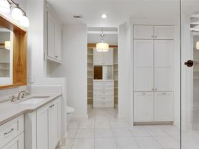 800 W 5th ST 1008, Austin TX 78703