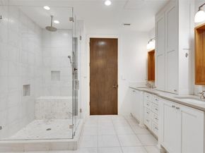 800 W 5th ST 1008, Austin TX 78703