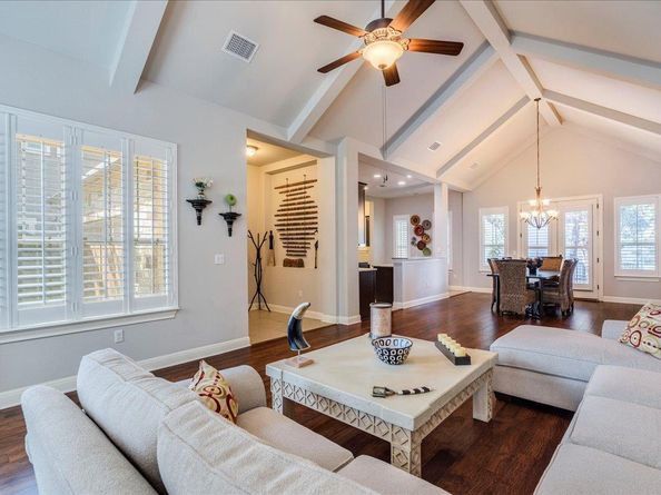 2513 Hopsack Mills RD, Austin TX 78748