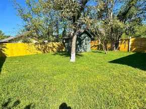 1712 Hillcrest LN, Austin TX 78721