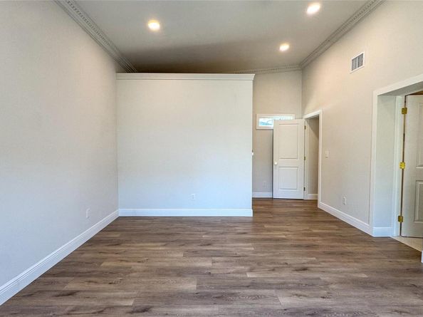 1712 Hillcrest LN, Austin TX 78721