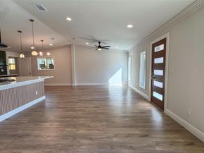 1712 Hillcrest LN, Austin TX 78721