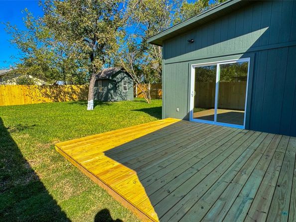 1712 Hillcrest LN, Austin TX 78721