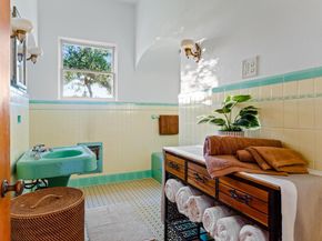 806 Rosedale TER, Austin TX 78704