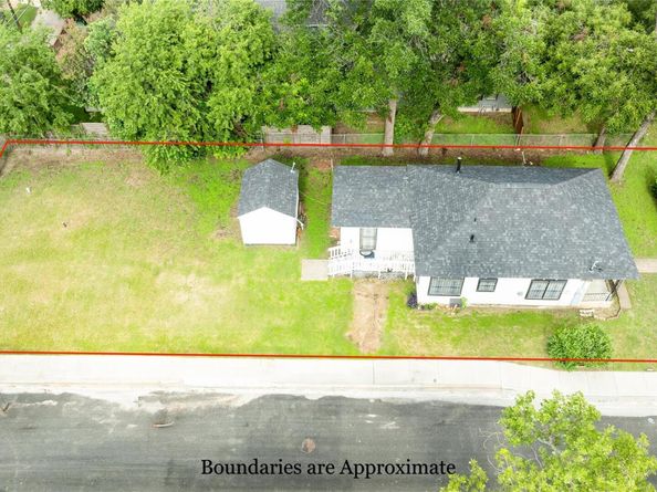 1909 E 14th ST, Austin TX 78702
