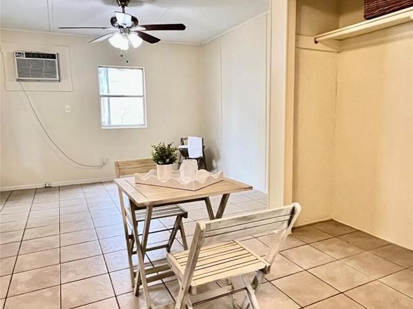 400 Cherry Hill DR, Austin TX 78704