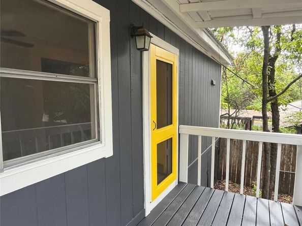400 Cherry Hill DR, Austin TX 78704