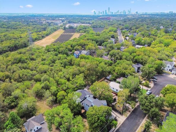 5609 Tura LN A, Austin TX 78721