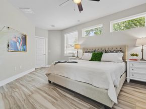 5609 Tura LN A, Austin TX 78721