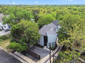 5609 Tura LN A, Austin TX 78721