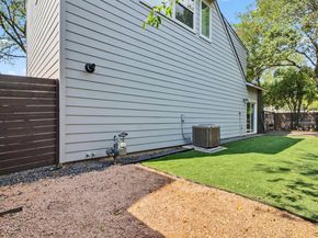 5609 Tura LN A, Austin TX 78721