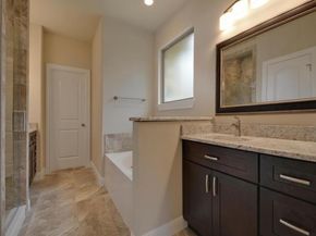 208 Venture BLVD S, Point Venture TX 78645