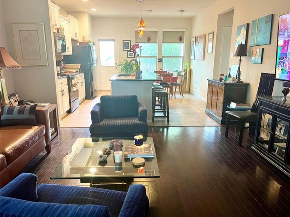10016 Wading Pool PATH, Austin TX 78748