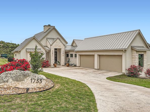 1733 Nightlife CV, Spicewood TX 78669