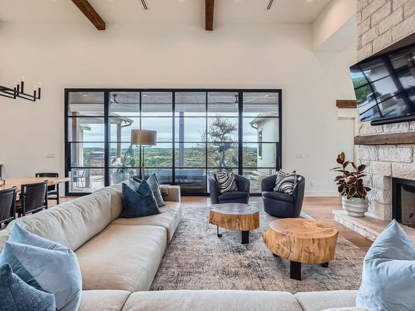 1733 Nightlife CV, Spicewood TX 78669