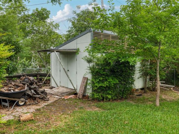 7300 Greenhaven DR, Austin TX 78757