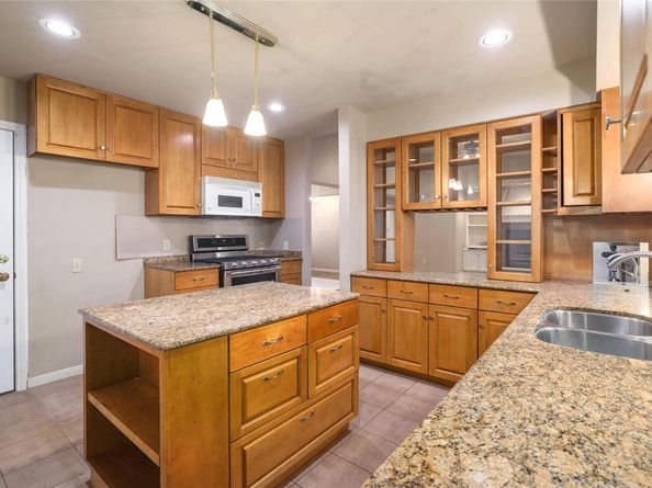 7300 Greenhaven DR, Austin TX 78757