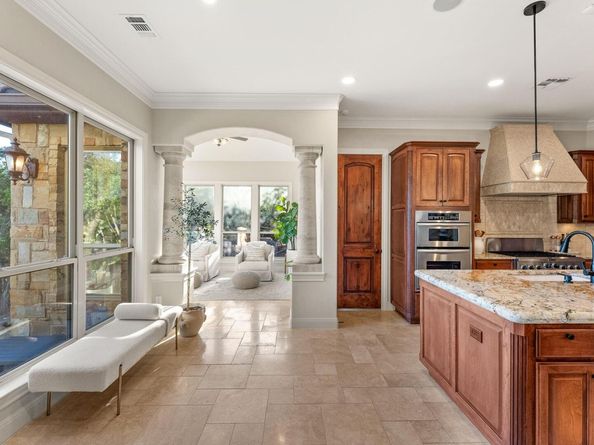 7409 Lantern View DR, Jonestown TX 78645