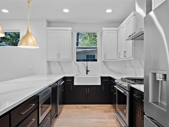 2211 Santa Rosa ST, Austin TX 78702