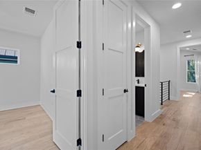 2211 Santa Rosa ST, Austin TX 78702