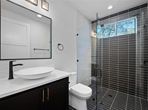 2211 Santa Rosa ST, Austin TX 78702