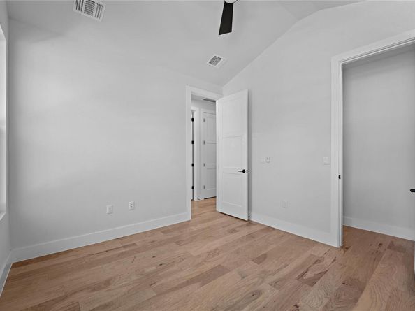 2211 Santa Rosa ST, Austin TX 78702