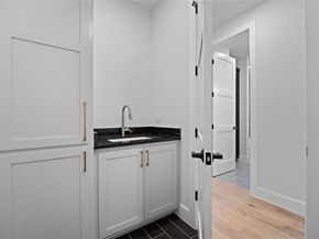 2211 Santa Rosa ST, Austin TX 78702