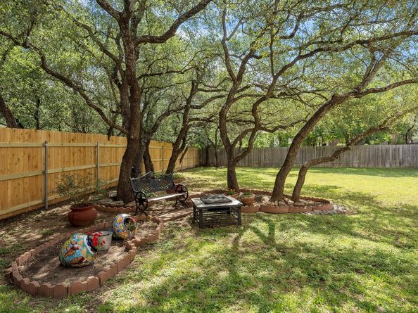 8105 Red Bird CT, Austin TX 78726
