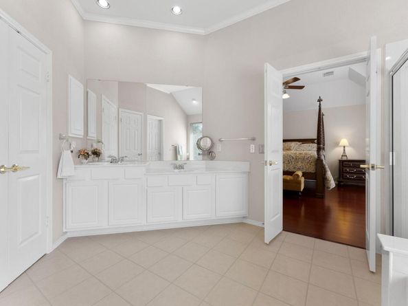 8105 Red Bird CT, Austin TX 78726