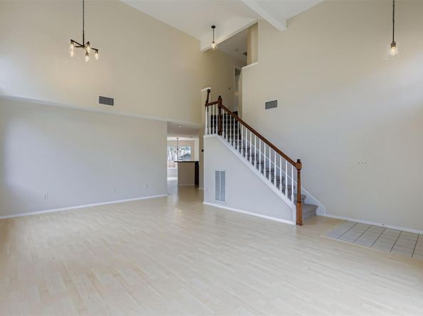 16901 Tomcat DR, Round Rock TX 78681