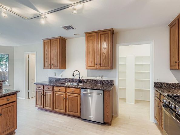 16901 Tomcat DR, Round Rock TX 78681