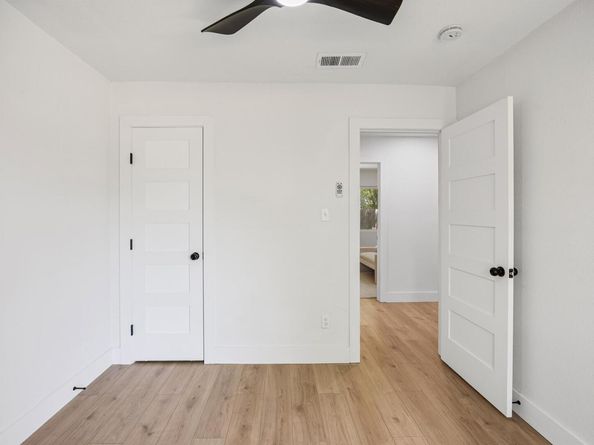 10206 Oak Hollow CIR, Austin TX 78758