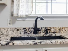 2204 Sycamore TRL, Round Rock TX 78664