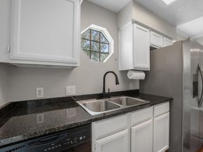 3111 Tom Green ST 208, Austin TX 78705