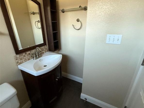 1313 Delano ST, Austin TX 78721