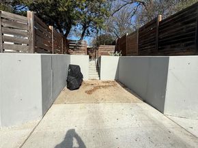 1313 Delano ST, Austin TX 78721