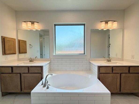 2112 Sarabanda ST, Round Rock TX 78681